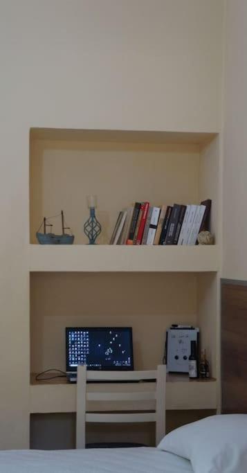 Alle'S M Shyri Studio Apartment Tirana Exterior foto